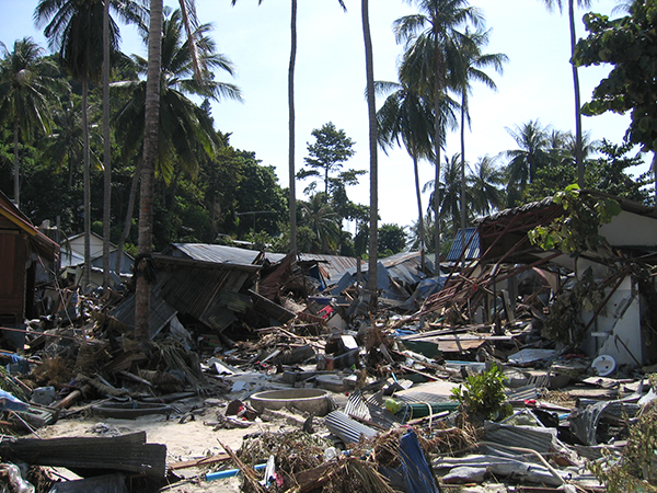 Tsunami Thailand Phi Phi Island 2004